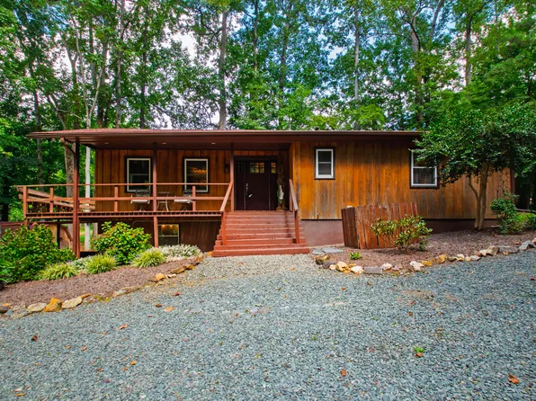 5415 Bradshaw Quarry Rd, Efland, NC 27243