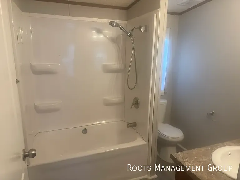 608 Stoney Creek Dr #64 — Photo 6