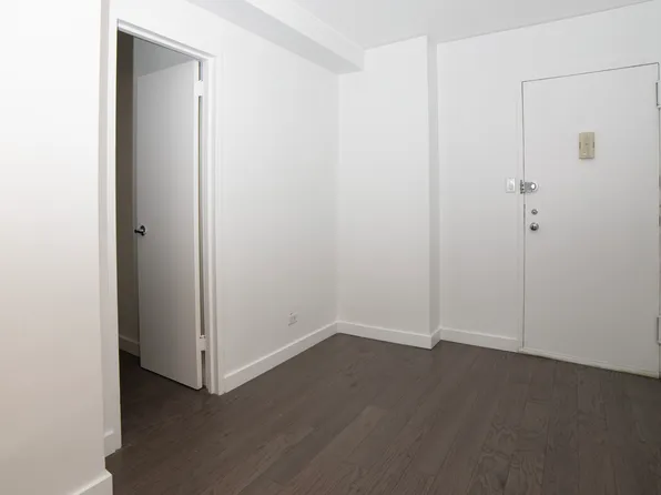 383 Grand Street M502 image 12 of 12