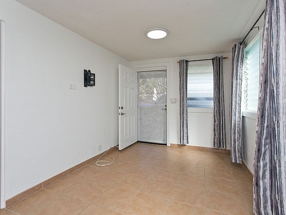 4th image of 436 Hualani St #1