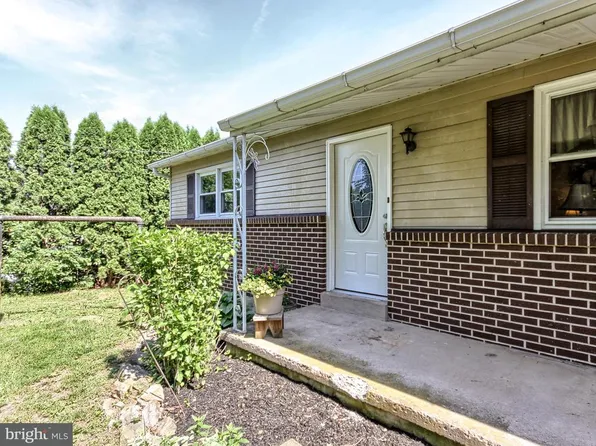 4221 Middle Ridge Rd, Newport, PA 17074
