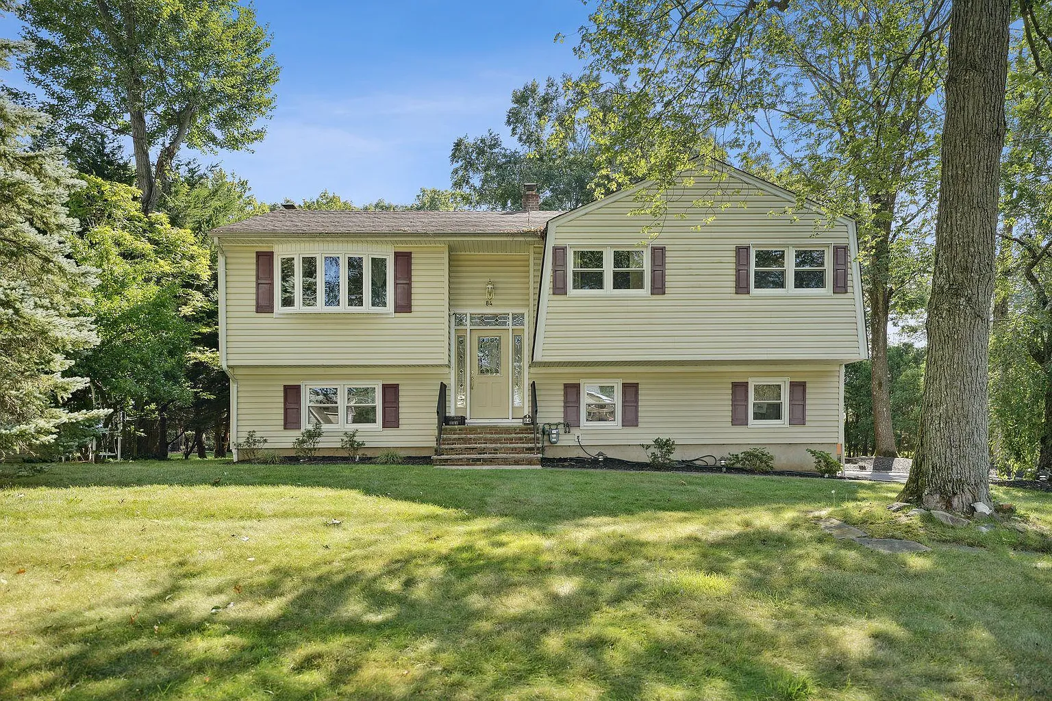 84 Livingston Ave photo 1