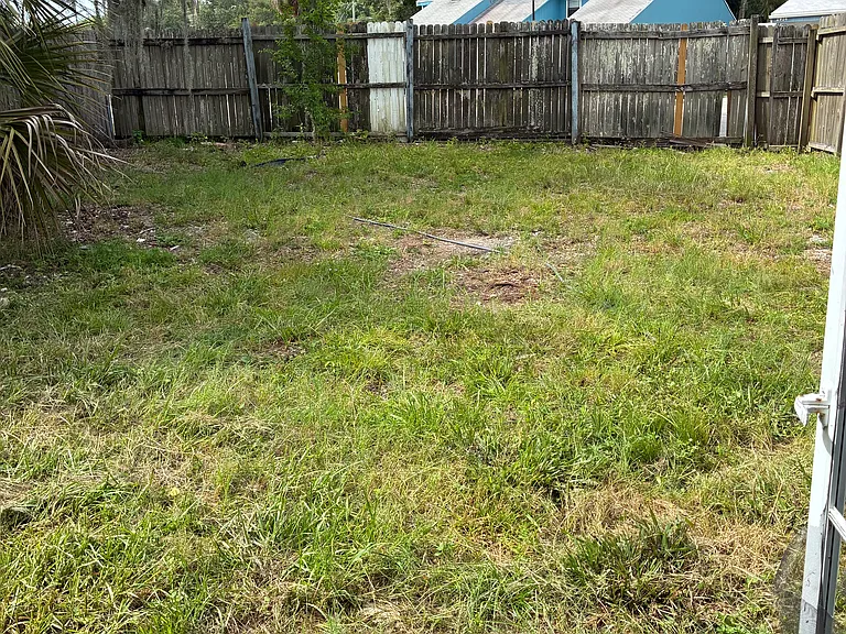 1208 Songbird Ln — Photo 10