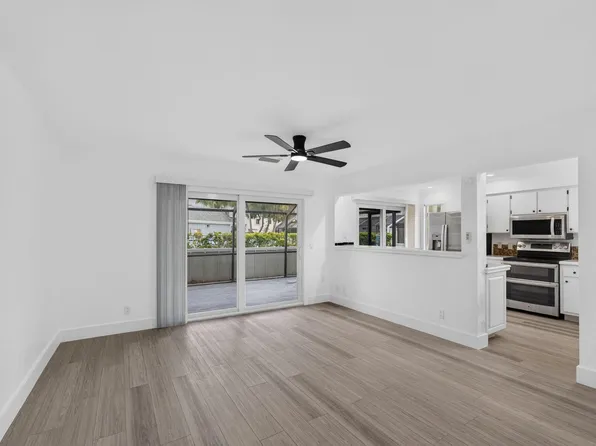 6391 Riverwalk Ln, Jupiter, FL 33458