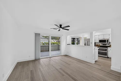 6391 Riverwalk Ln Photo 1