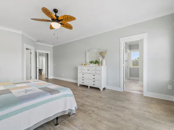 305 Lineback Pl, Longs, SC 29568