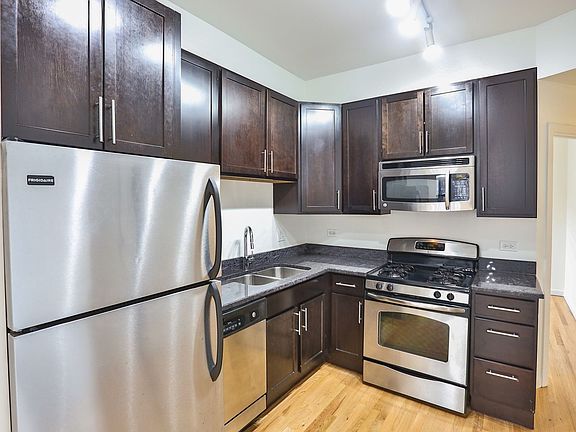 5th image of 1357 N Western Ave APT 2