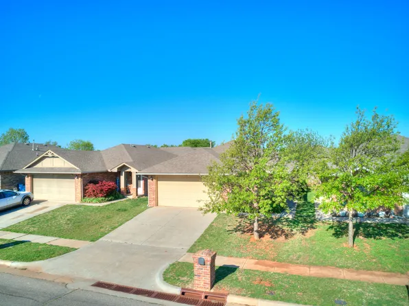 19809 Adagio Ln, Edmond, OK 73012