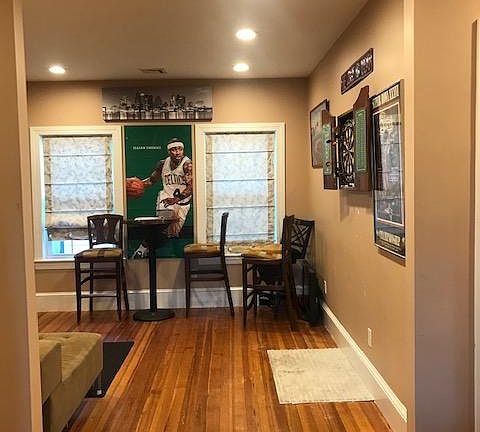 4th image of 612 Washington St #2