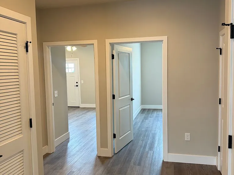 Salem Run Apartments Phase 2 — Photo 105