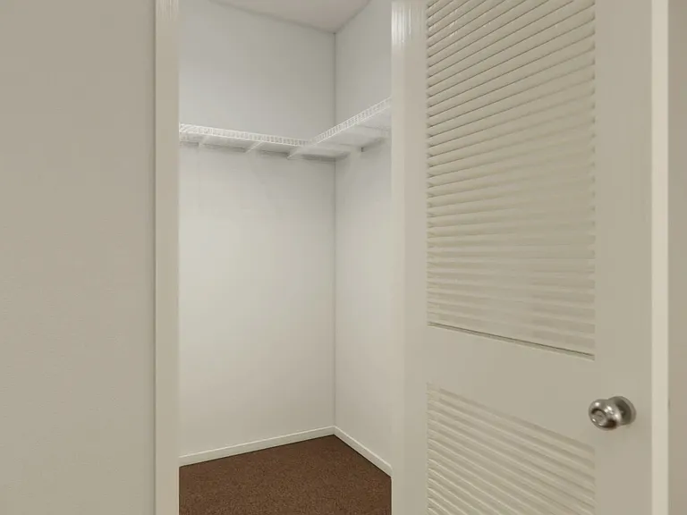 North Arch Village Apartments — Photo 15
