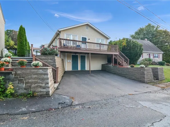 95 Achille St, Woonsocket, RI 02895