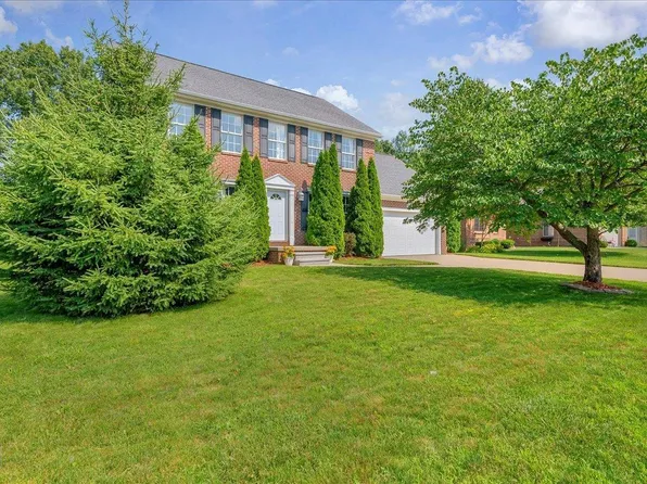 4110 Lancaster Dr, Fort Gratiot, MI 48059