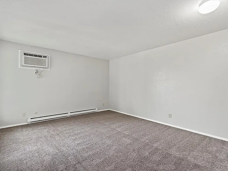 The Landon — Photo 17