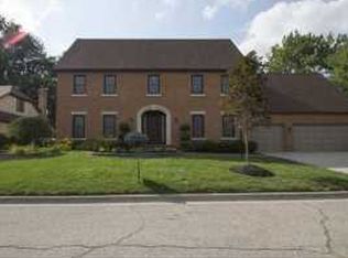 8215 Lake Bluff Ct, Columbus, OH 43235