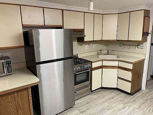 1st image of 1979 E 27th St #3