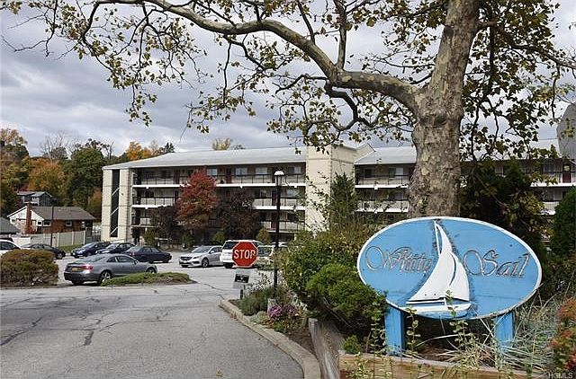 1st image of 4 Marina Dr APT O1