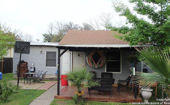 4th image of 107 Frances Jean Dr