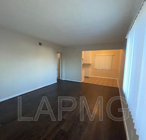 11185 Carson Dr #D — Photo 2