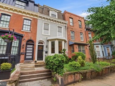 2137 Bainbridge St, Philadelphia, PA, 19146