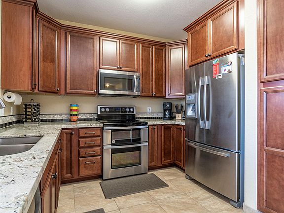 5th image of 6235 S Vista Point Dr
