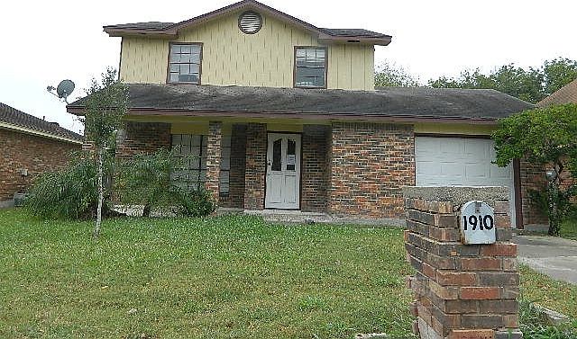 1st image of 1910 River Oaks Dr