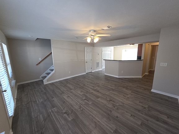 4th image of 3010 Burnt Pine Dr