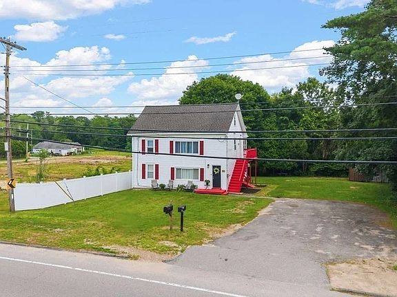 2nd image of 66 Middle Rd