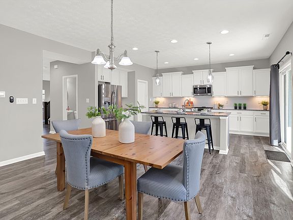 4th image of 16242 Citrine Dr