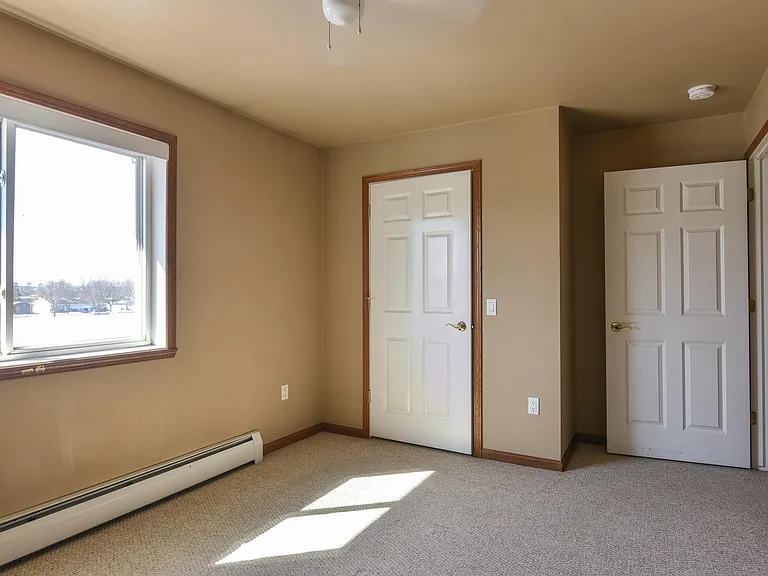 830 E Elm Dr — Photo 9