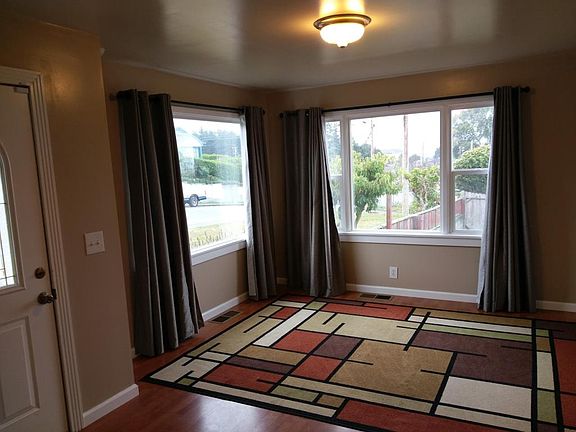 4th image of 1406 McCullens Ave