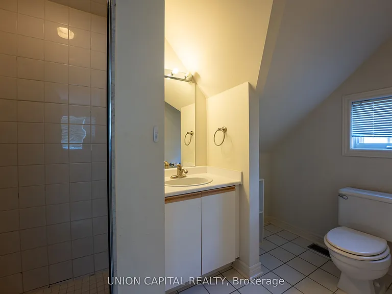 230 Saint George St #1 — Photo 18