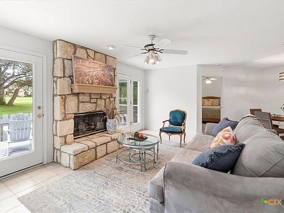 2nd image of 15 Spalding Cir