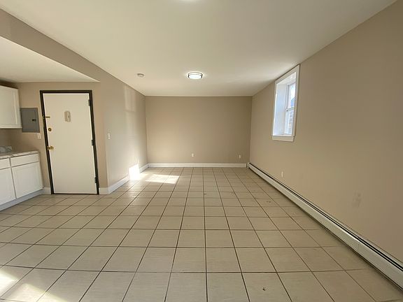 5th image of 421 Irvington Ave #H