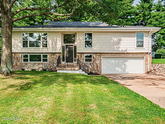 2nd image of 46 Iroquois Dr