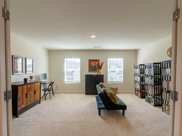 438 Furlough Dr — Photo 23