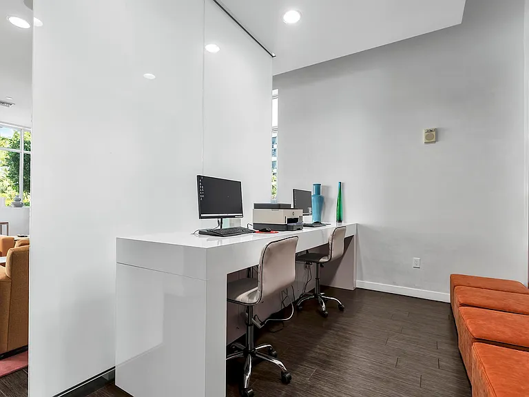 300 S Australian Ave #618 — Photo 42