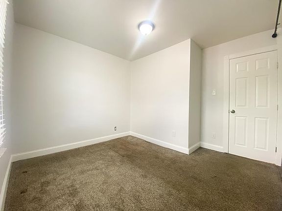 4th image of 163 Overland Ave #2