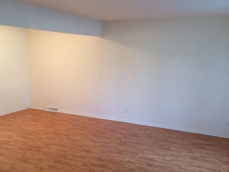 5541-5547 Christopher Ct — Photo 5