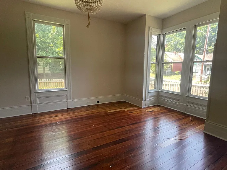 1404 Hannah Ave — Photo 3