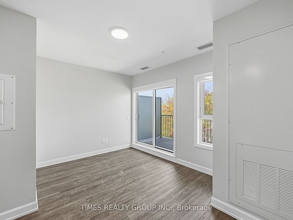 3rd image of 369 Hunter St W #203