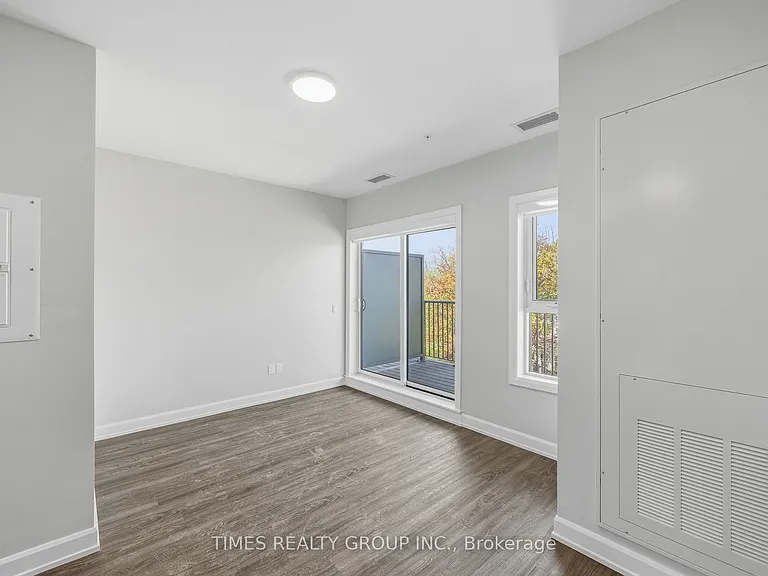 369 Hunter St W #203 — Photo 3