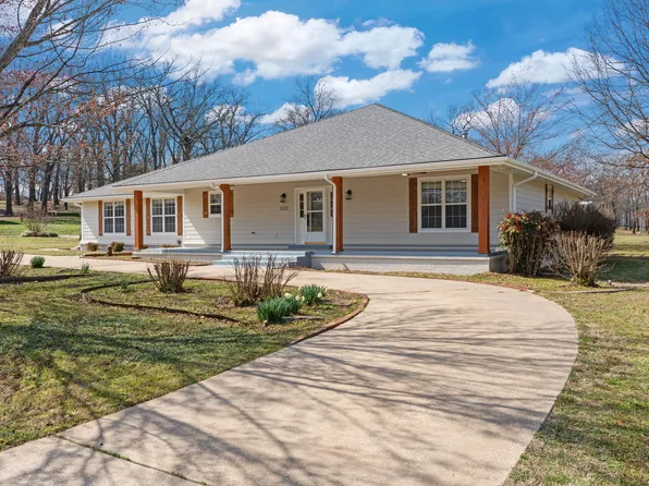 3120 Old Dike Rd, Grove, OK 74344