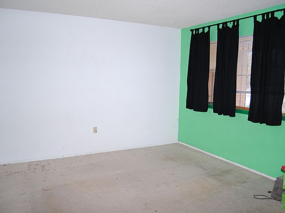5th image of 1640 Valencia Dr