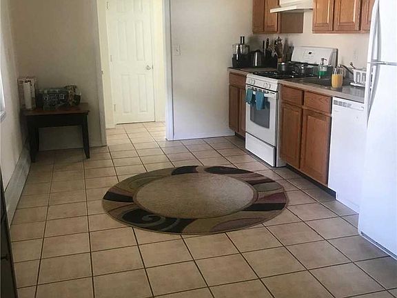 4th image of 178 Park Ave #1