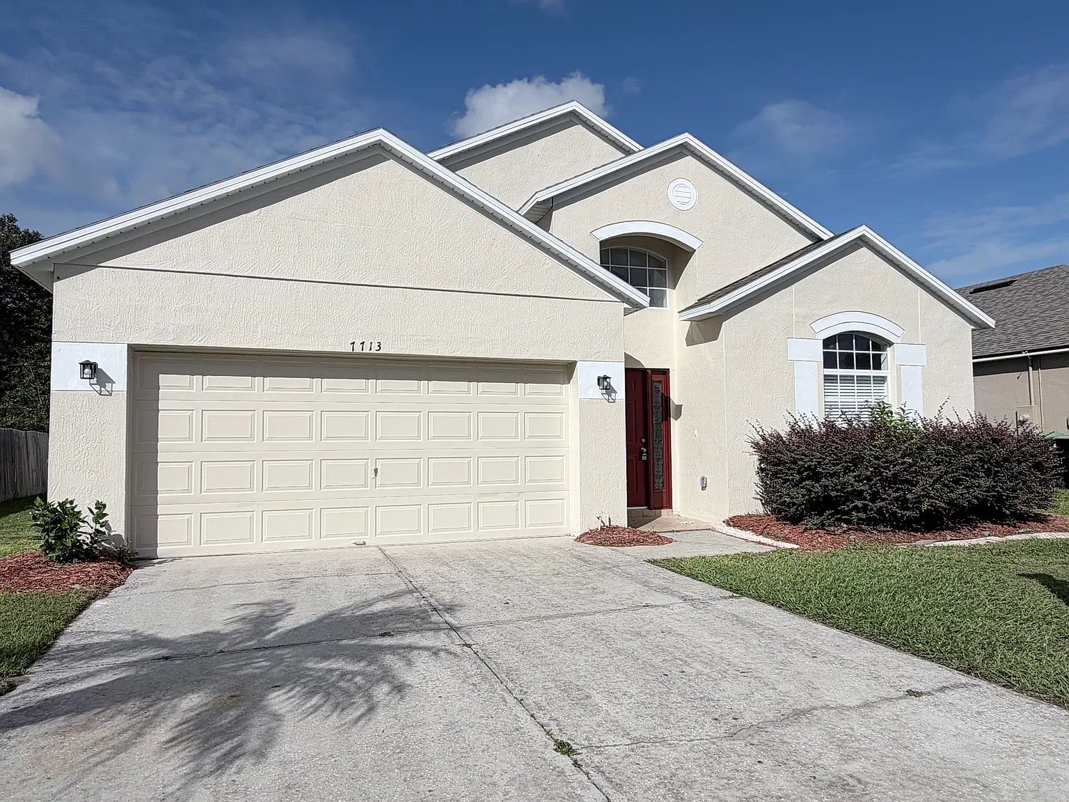 4 bed, 1968 sqft, $2,499 — Photo 1