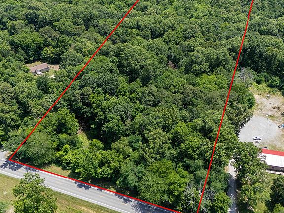 3rd image of Elkville Blacktop Rd