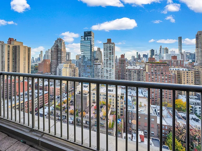343 E 74th St #34PHD — Photo 8