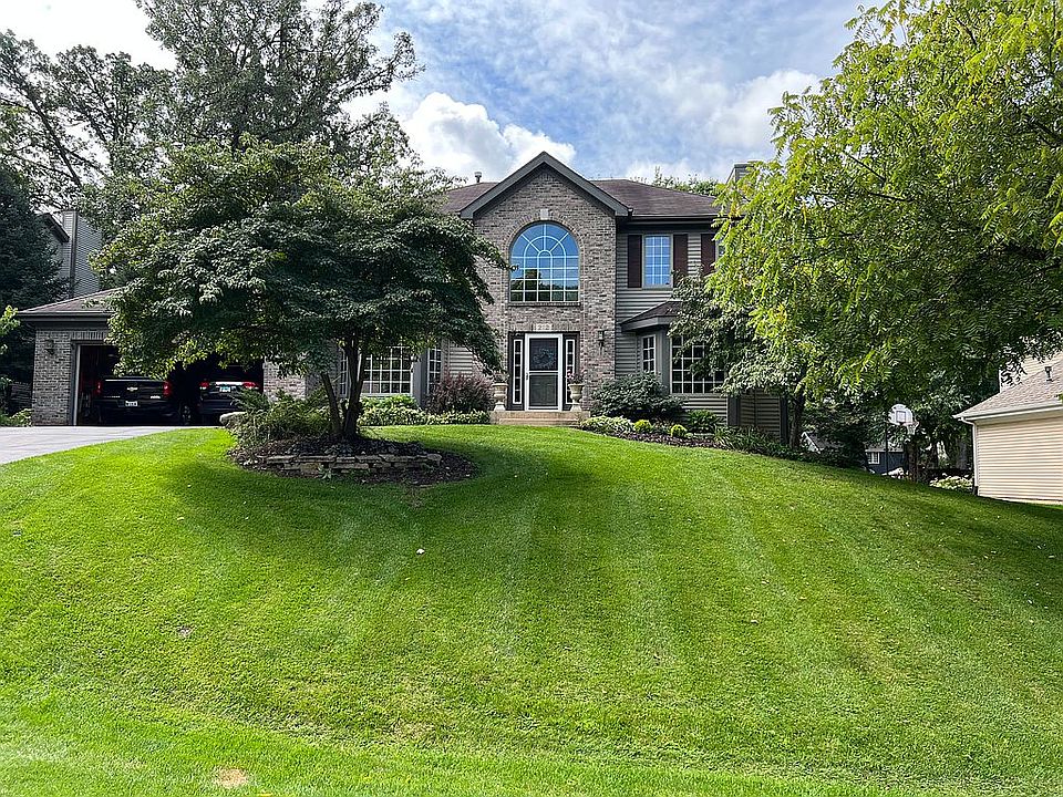1st image of 212 Halford Pl