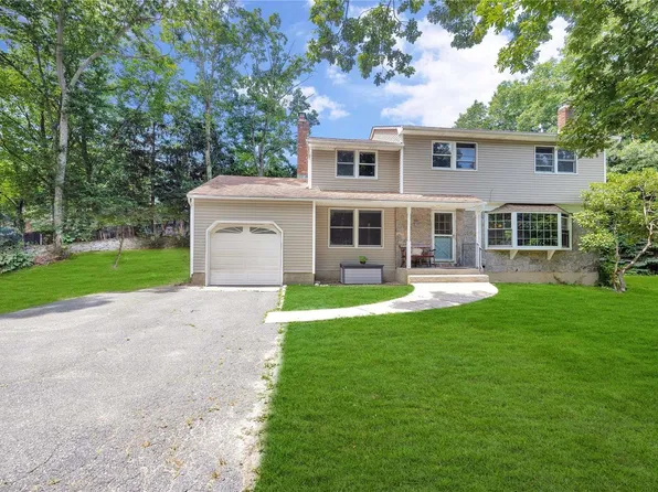 226 Kohr Road, Kings Park, NY 11754